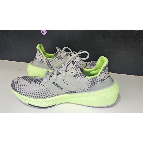 New Size 10.5 Men's Adidas Ultraboost Light Grey Silver Digital Green IG7963 - Picture 8 of 12